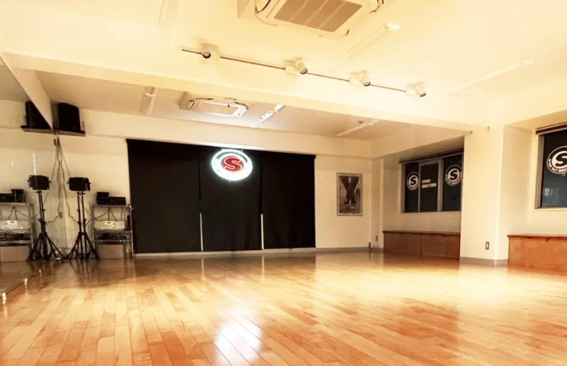 ステップアウトダンススタジオ　関目
